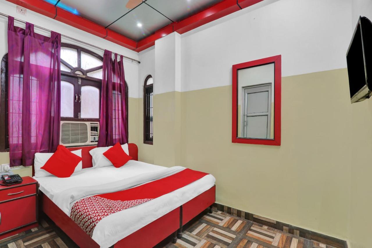Oyo 82407 K Shree Guest House Варанаси Экстерьер фото